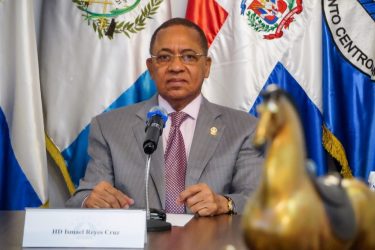 Presidente PID invita reflexionar sobre «el país que merecemos» Presidente PID invita reflexionar sobre «el país que merecemos»