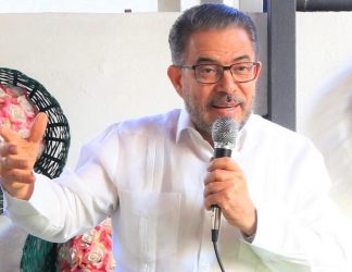Rinden homenaje a héroes de revuelta de Abril en Dominicana