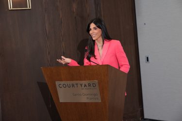 Francesca Rainieri asume la presidencia Cámara Americana