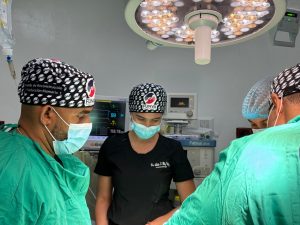 Jornada quirúrgica beneficia a mujeres con gigantomastia