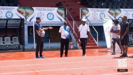 Félix Sánchez inspira a jóvenes de Guyana en clínica atletismo Félix Sánchez inspira a jóvenes de Guyana en clínica atletismo