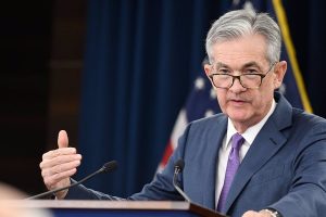 Fed vuelve a ligar los aranceles a inflación persistente en EEUU