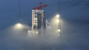 China lanza con éxito 6 nuevos satélites de exploración espacial