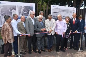 Muestra fotográfica revive la Revolución de 1965 en SD Muestra fotográfica revive la Revolución de 1965 en SD
