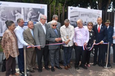 Muestra fotográfica revive la Revolución de 1965 en SD