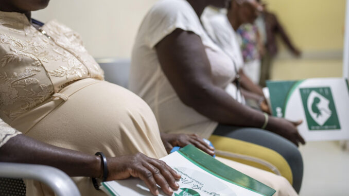 Disminuye cifra de haitianas en centros maternos dominicanos Disminuye cifra de haitianas en centros maternos dominicanos