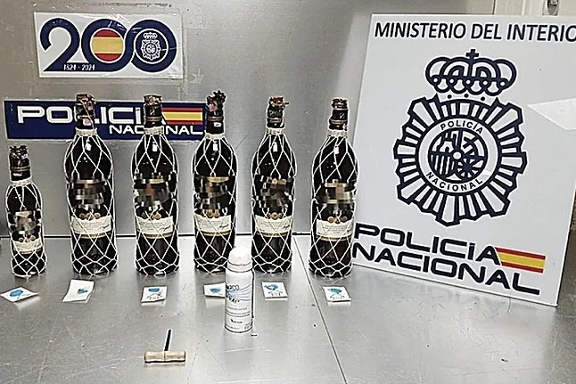 MADRID: Ocupan alijo cocaína líquida en botellas de ron RD | AlMomento.net