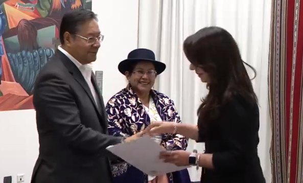 BOLIVIA: Embajadora R. Dom. presenta cartas credenciales imagen