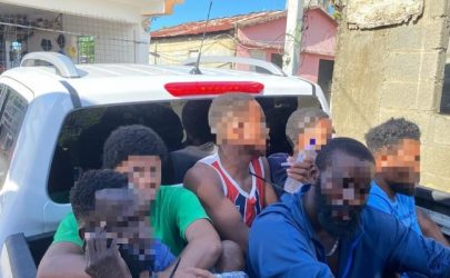 MONTECRISTI: El ERD detiene a doce haitianos indocumentados