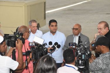 Voluntariado de Voleibol de RD  supervisa remodelación obras