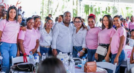 El Gabinete de Política Social celebra Día de las Madres de RD El Gabinete de Política Social celebra Día de las Madres de RD
