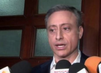 Levantan prisión domiciliaria y retiran grillete a exprocurador Levantan prisión domiciliaria y retiran grillete a exprocurador