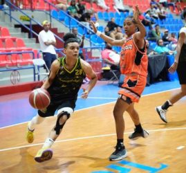 San Carlos y Mauricio Báez en final basket superior femenino