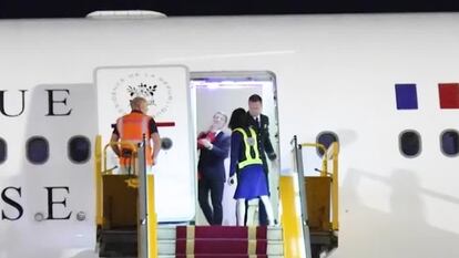 Presidente Francia abofeteado por esposa a su arribo Vietnam | AlMomento.net
