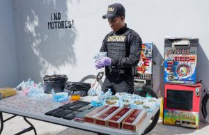 PN decomisa drogas y detiene 33 haitianos indocumentados PN decomisa drogas y detiene 33 haitianos indocumentados