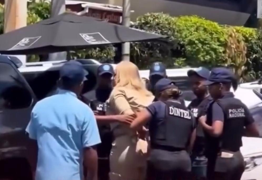 Arrestan a la comunicadora Claudia Pérez «La Tora» Arrestan a la comunicadora Claudia Pérez «La Tora»