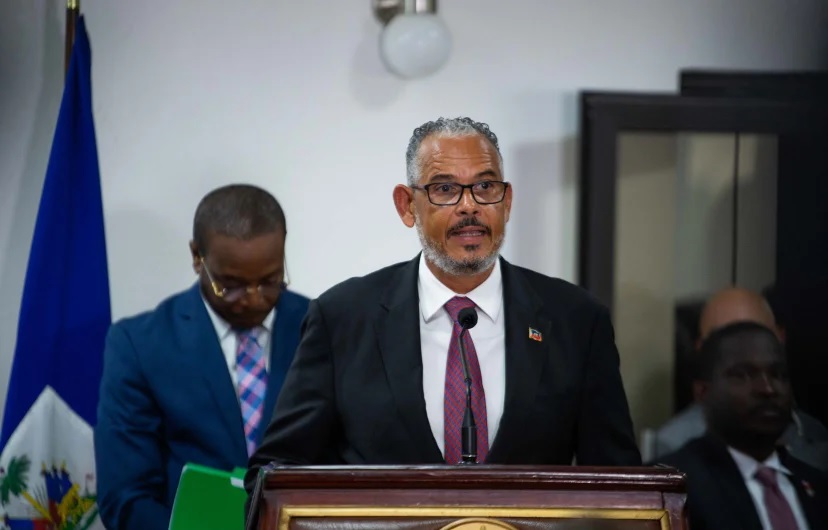Llama a coordinar fuerzas para enfrentar pandillas haitianas imagen