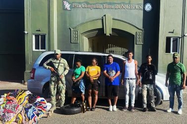 Detienen 3 hombres por tráfico indocumentados en Montecristi Detienen 3 hombres por tráfico indocumentados en Montecristi