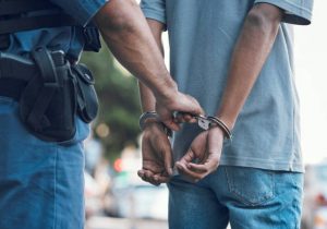 URUGUAY: Apresan dominicano en presunto punto de drogas URUGUAY: Apresan dominicano en presunto punto de drogas