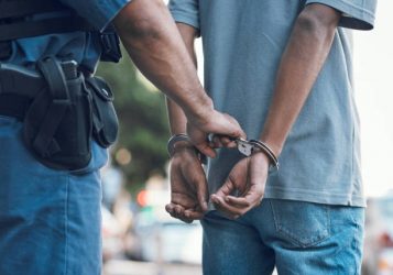 URUGUAY: Apresan dominicano en presunto punto de drogas URUGUAY: Apresan dominicano en presunto punto de drogas