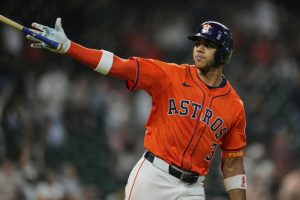 Jeremy Peña e Isaac Paredes pegan jonrones para los Astros Jeremy Peña e Isaac Paredes pegan jonrones para los Astros