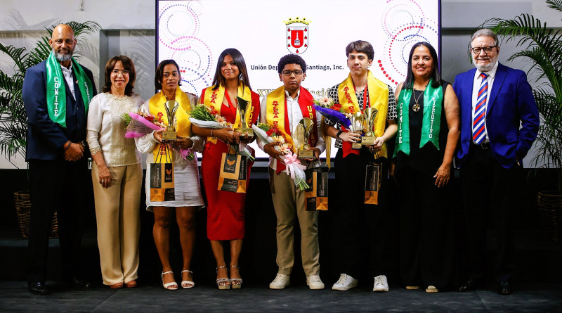 UDESA premia a mejores atletas juveniles e infantiles 2024 | AlMomento.net UDESA premia a mejores atletas juveniles e infantiles 2024 | AlMomento.net