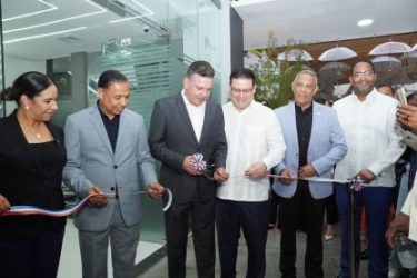 Proindustria inaugura nueva oficina servicios en Santiago