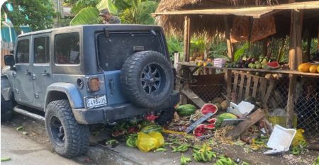 Se accidentan 15 haitianos en  vehículo que era perseguido
