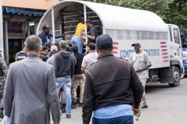 DGM detiene a 1,274 haitianos indocumentados y deporta 482