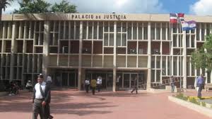 Condenan a 12 y 5 años prisión a pareja por lavado de activos Condenan a 12 y 5 años prisión a pareja por lavado de activos