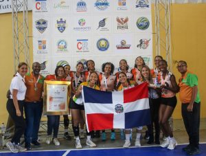 Sexteto La Romana se proclama campeona en torneo de voleibol