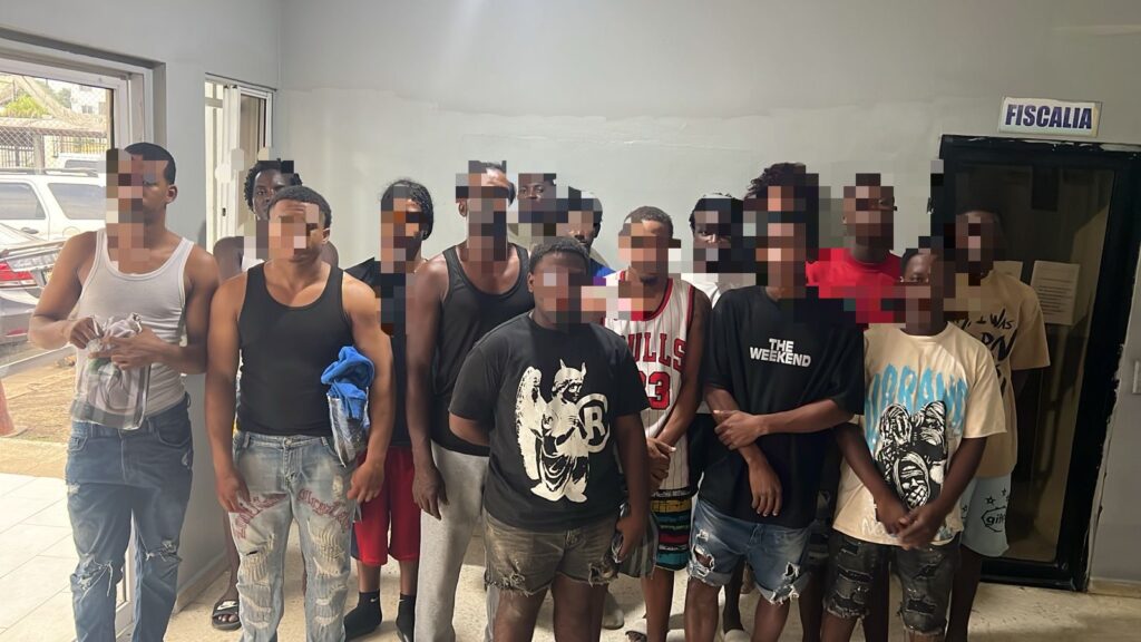 PN detiene varias personas y desmantela puntos de drogas PN detiene varias personas y desmantela puntos de drogas
