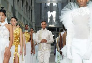 Jankovic Feliz presenta su colección alta costura «Sunset» Jankovic Feliz presenta su colección alta costura «Sunset»