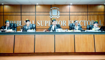 TSE rechaza acción de amparo contra la Junta Central Electoral TSE rechaza acción de amparo contra la Junta Central Electoral