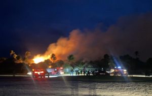 El incendio ya sofocado en Cap Cana afectó a 13 edificaciones El incendio ya sofocado en Cap Cana afectó a 13 edificaciones