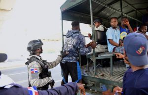 R. Dominicana repatria a otros 1,399 haitianos indocumentados