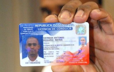 Piden cambio en manejo de las licencias de conducir en la RD Piden cambio en manejo de las licencias de conducir en la RD