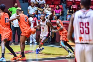Indios y Marineros obtienen victorias en la Súper Liga LNB
