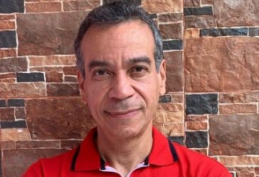 Putin, Xi Jinping y Trump modelando una hermandad de naciones Putin, Xi Jinping y Trump modelando una hermandad de naciones