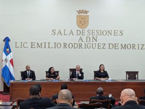 Regidores DN aprueban 3 días duelo por fallecimiento Suberví
