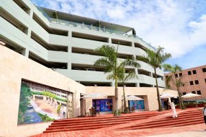 Presidente inaugura modeno Parqueo Plaza Zona Colonial