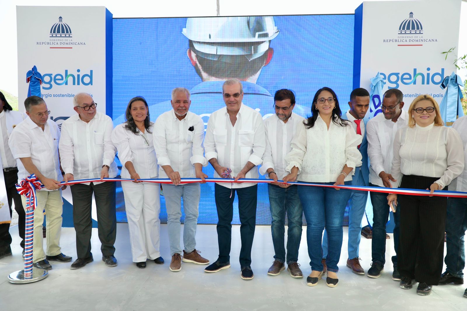 Presidente Abinader inaugura obras hidráulicas claves en Azua