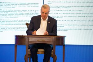 Abinader emite reglamento ley sobre ordenamiento territorial Abinader emite reglamento ley sobre ordenamiento territorial