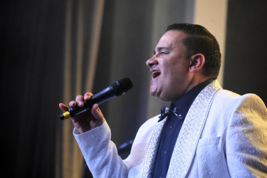 El merenguero Henry Castro sigue vigente en gusto popular El merenguero Henry Castro sigue vigente en gusto popular