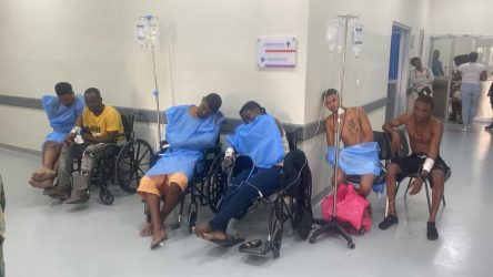 ARD rescata a 17 iban en yola zozobró camino a Puerto Rico ARD rescata a 17 iban en yola zozobró camino a Puerto Rico