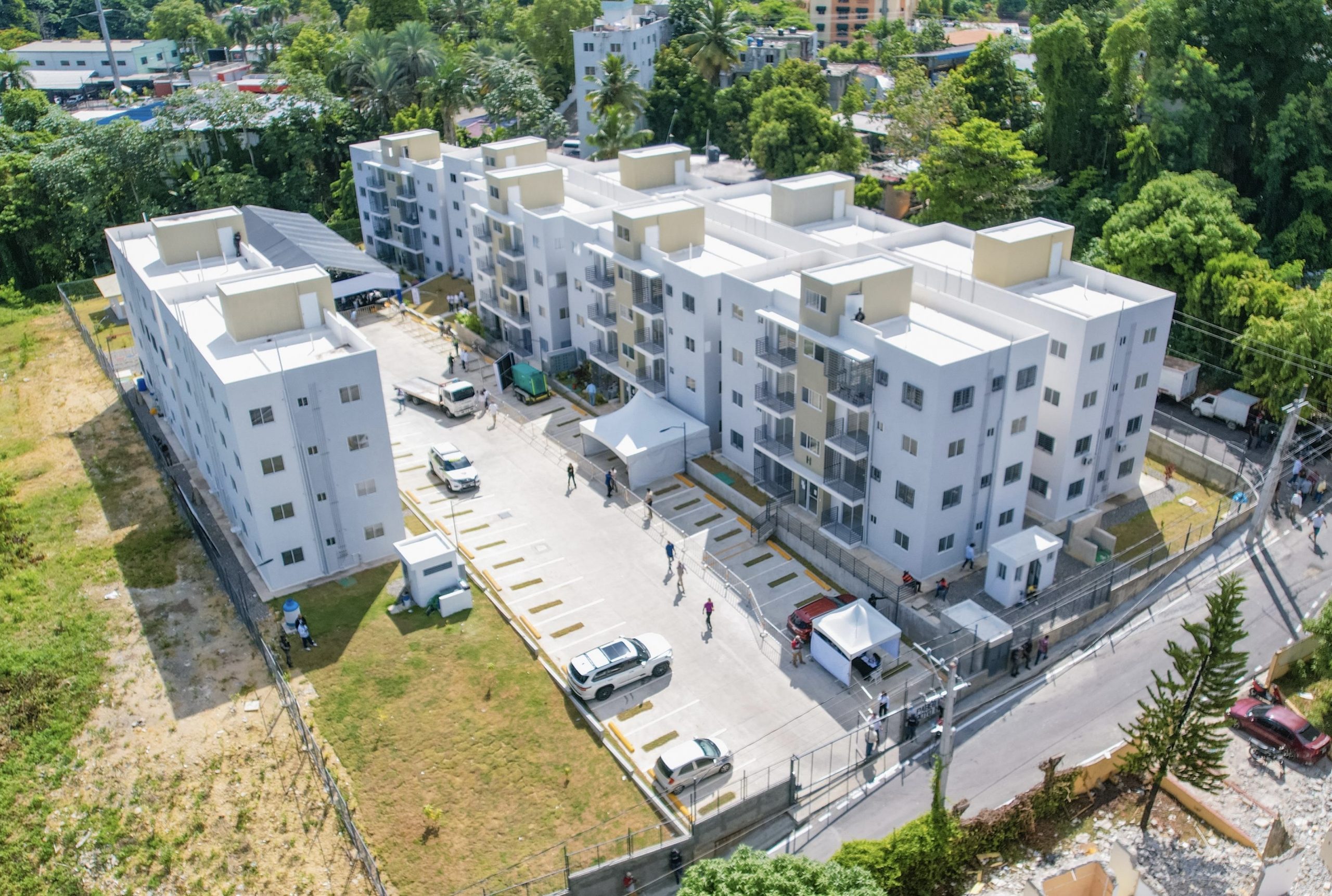 Abinader entrega apartamentos proyecto Paseo Arroyo Hondo Abinader entrega apartamentos proyecto Paseo Arroyo Hondo