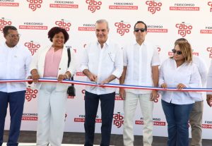 Pedernales: Abinader inaugura planta de tratamiento de agua