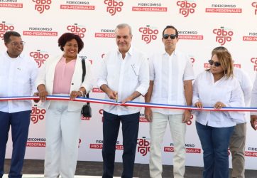 Pedernales: Abinader inaugura planta de tratamiento de agua