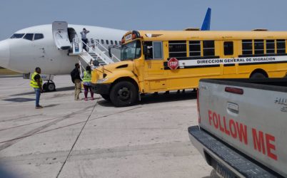 Llegan a Rep. Dominicana 102 deportados por Estados Unidos