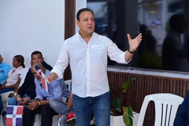 Abel Martínez indica orden se impone abriendo oportunidades